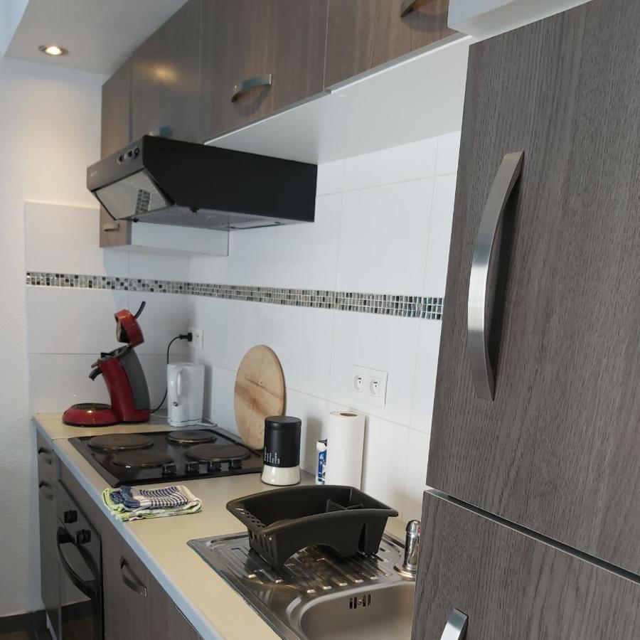 T2 Parking A Reserver Wi-Fi 10' A Pied Du Port Vannes Exterior photo